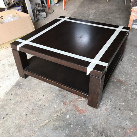 coffee table before refurbishing revarnishing spray paint