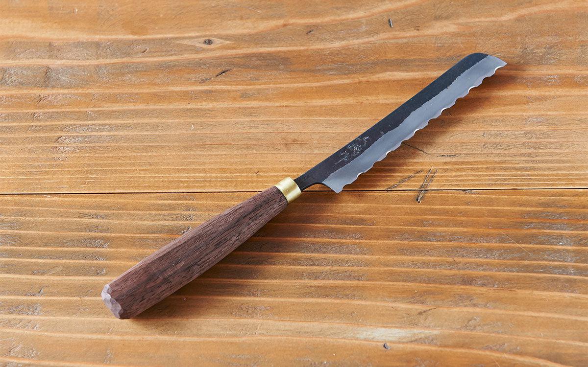 blacksmith's small bread knife