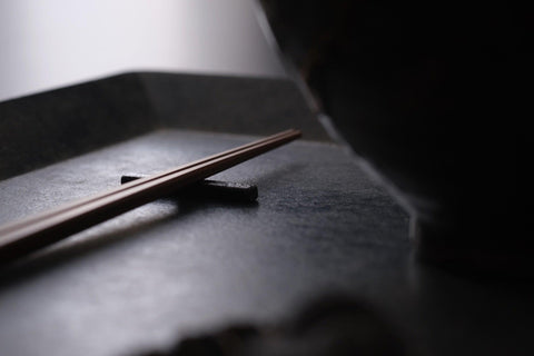 Iron chopstick rest Bamboo chopstick wipe Lacquer square tray Ikkanbari