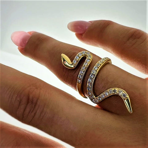 Auksiniai žiedai, Įspūdingi sužadėtuvių žiedai · Išskirtiniai žiedai · Modernūs žiedai · ‎Klasikiniai žiedai · Žiedai su deimantais · Klasikiniai sužadėtuvių žiedai · ‎Modernūs sužadėtuvių žiedai · Sužadėtuvių žiedai su deimantais · Balto aukso sužadėtuvių žiedai · ‎Sužadėtuvių žiedai su briliantais · ‎Autoriniai sužadėtuvių žiedai · ‎Geltono aukso sužadėtuvių žiedai · Sužadėtuvių žiedų gamyba - Sužadėtuvių žiedai