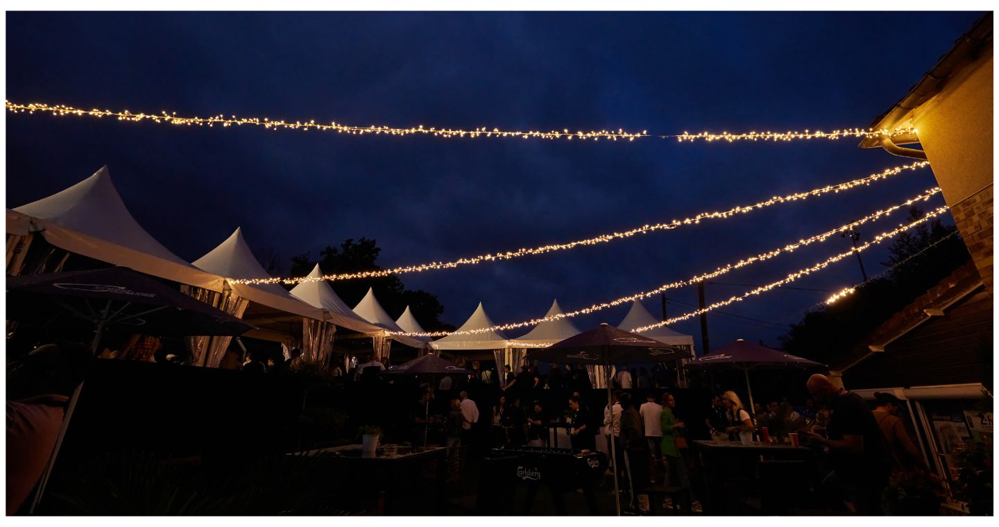 Découvrez les guirlandes guinguette Chromex au village des [24h du Man