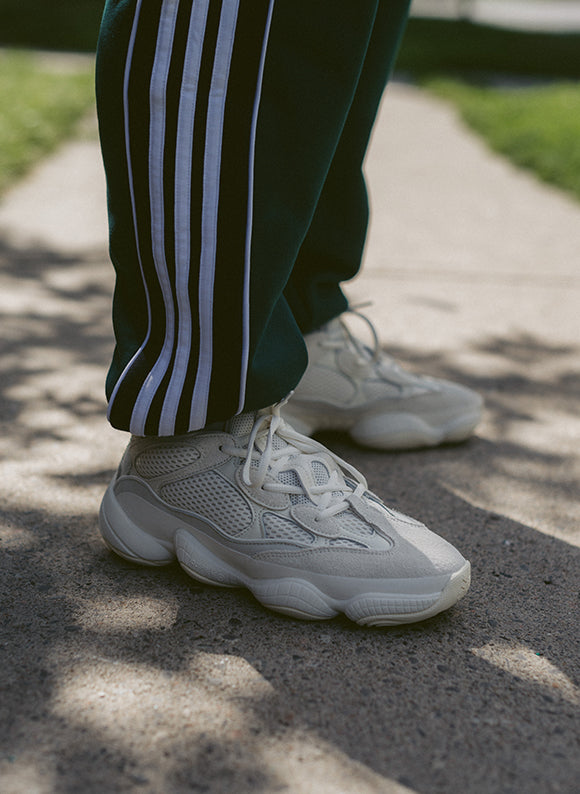 yeezy 500 bone white outfit