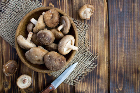preparing shiitake mushrooms