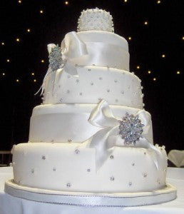 diamante wedding cake the wedding room nottingham