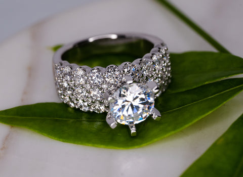Diamond Financing: How You Can Finance The Ring of Your Dreams – Raymond  Lee Jewelers