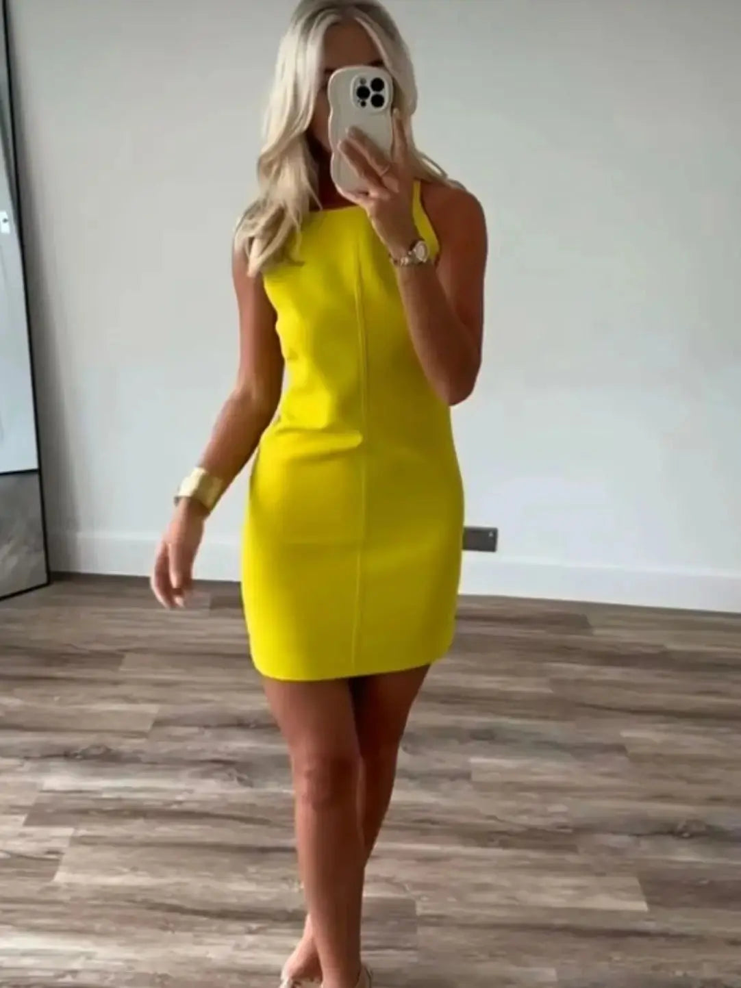 Chic Slim Fit Sleeveless Mini Dress for Women