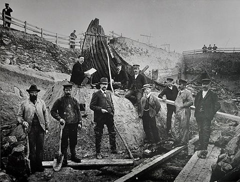 Image from the excavation of the Oseberg ship in the years 1904 and 1905.