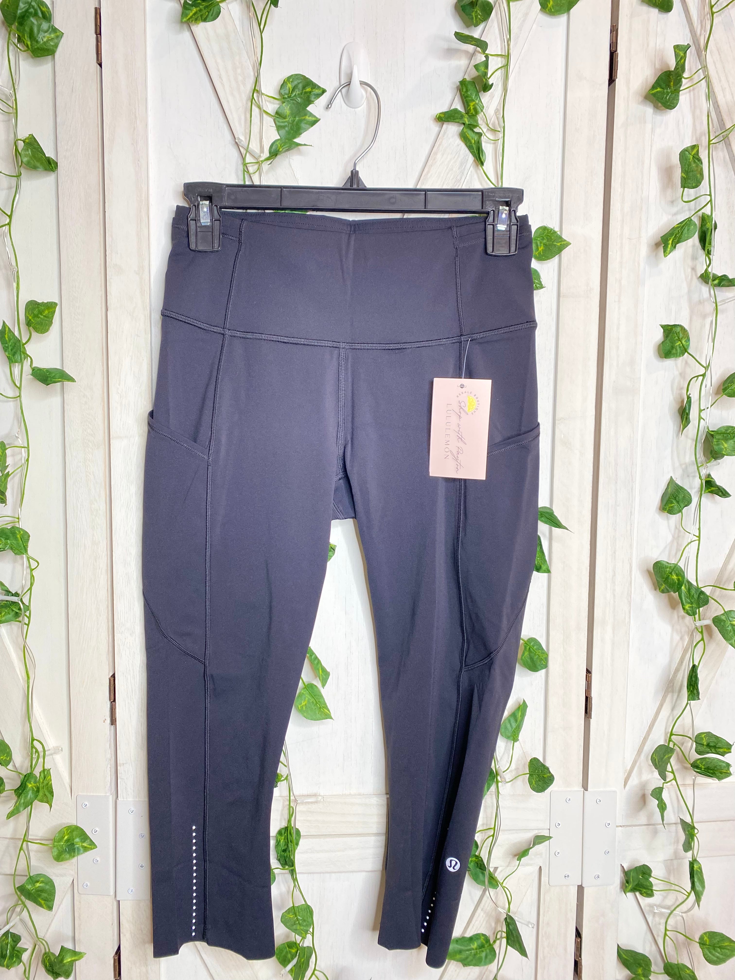 Fast and Free HR Crop 19” *SIZE 6