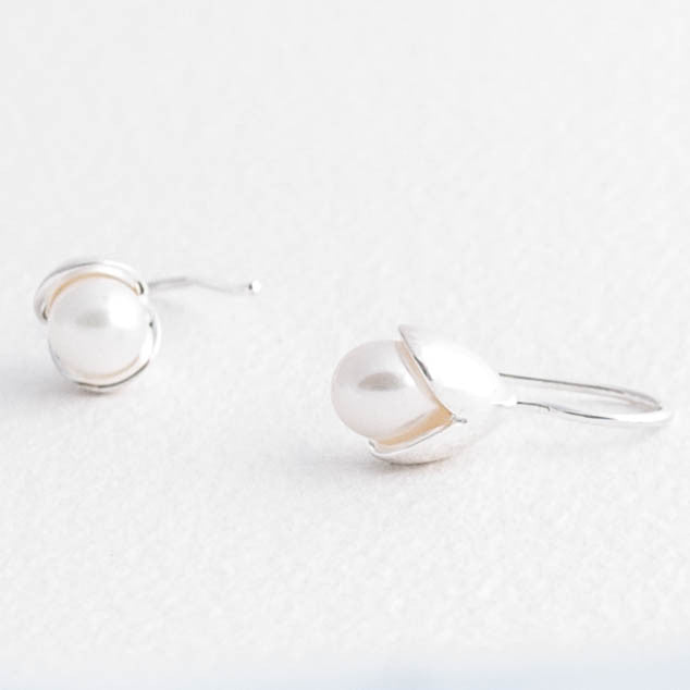 Olivia Silver & Freshwater Pearl Drop Earrings – Tulip Jewellery