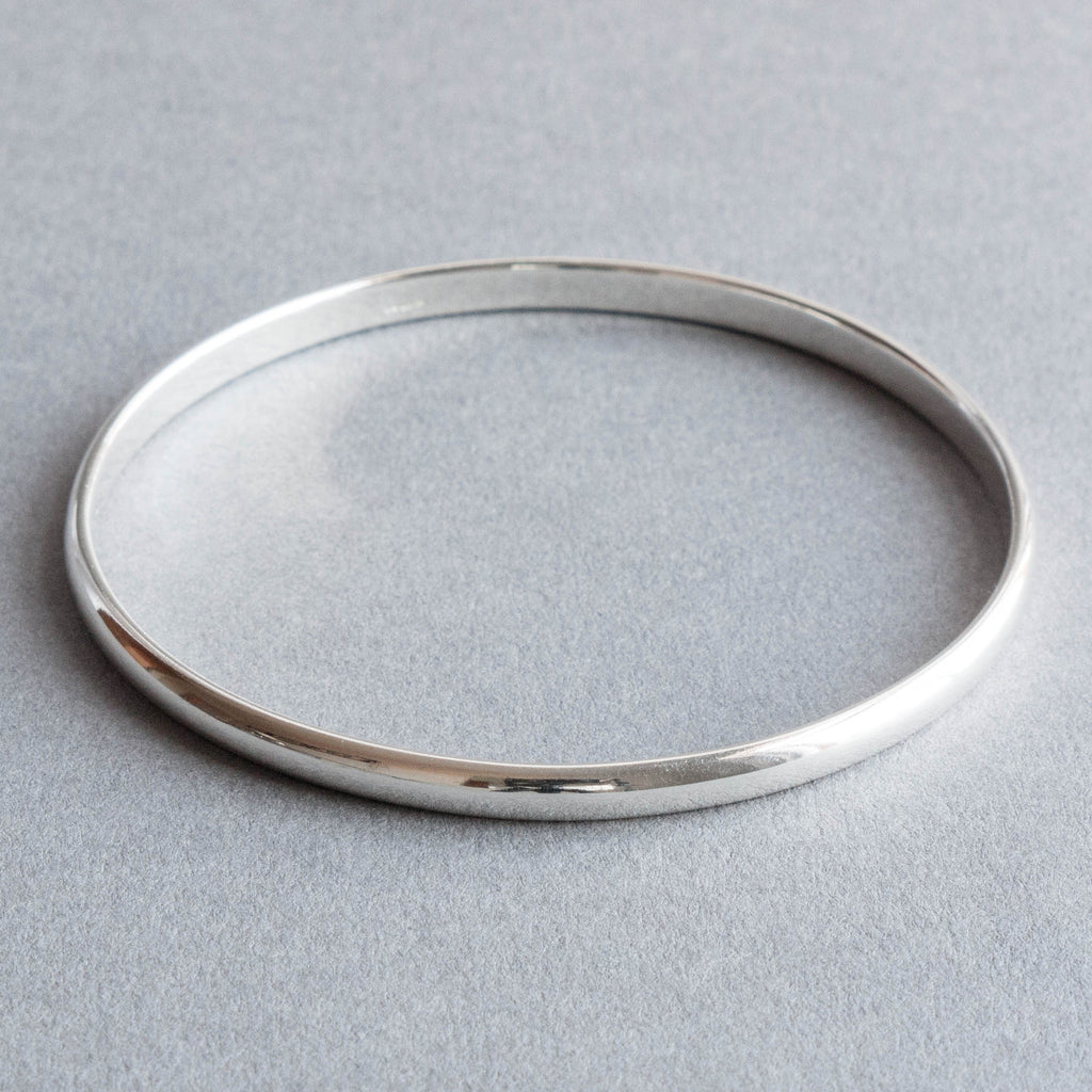 Classic Solid Sterling Silver Oval Bangle – Tulip Jewellery