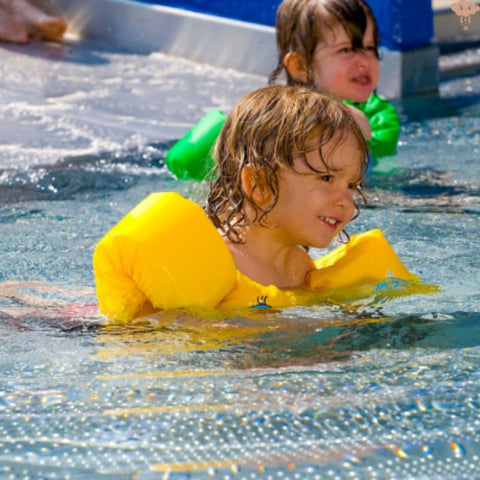 Niaetuto Brassard Piscine Enfant, Brassard Enfant sans Gonflage, Bebe  Brassard en Matériau EVA, Convient aux Enfants de 3 à 8 Ans pour Apprendre  à