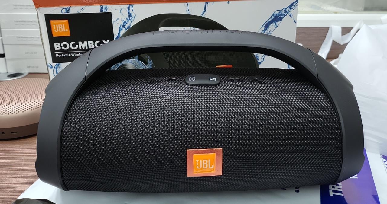 jbl boombox band