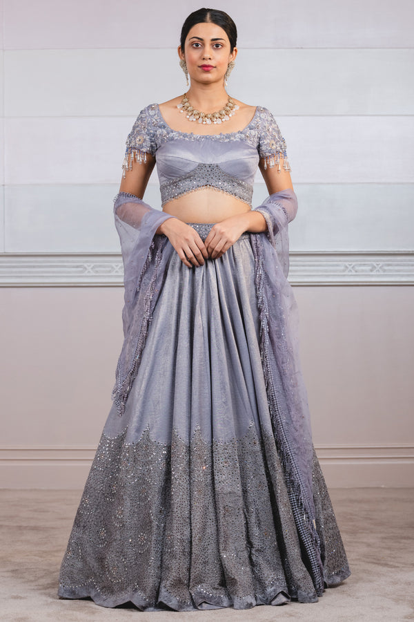 Lehenga Cholis Starts Rs.158 Online | Flipkart.com