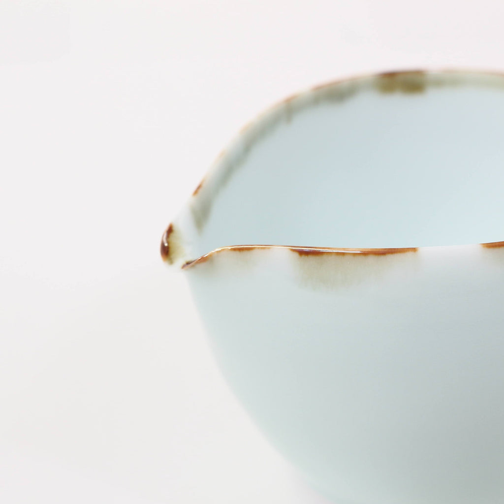 Akio Momota, Arita ware, white porcelain, blue-white porcelain, celadon, popular artist, ceramics, porcelain, Katakuchi, rust glaze