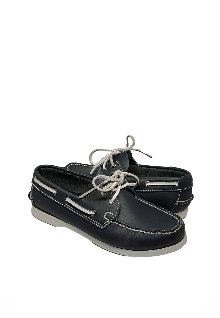 LACE UP BOAT SHOES