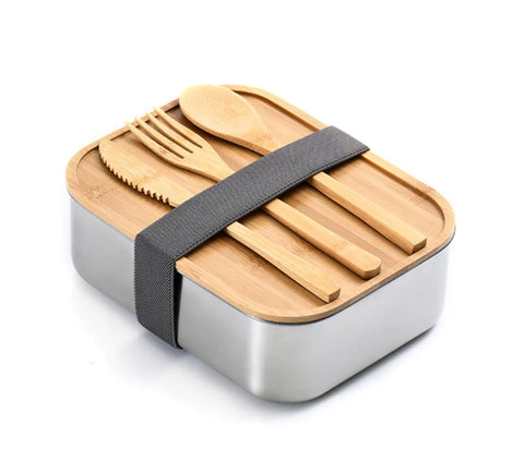 Eco-friendly lunch box with cutting board lid is an innovative food storage piece that features a bamboo lid that doubles as a cutting board. 