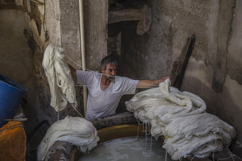 Washing threads in Iran 