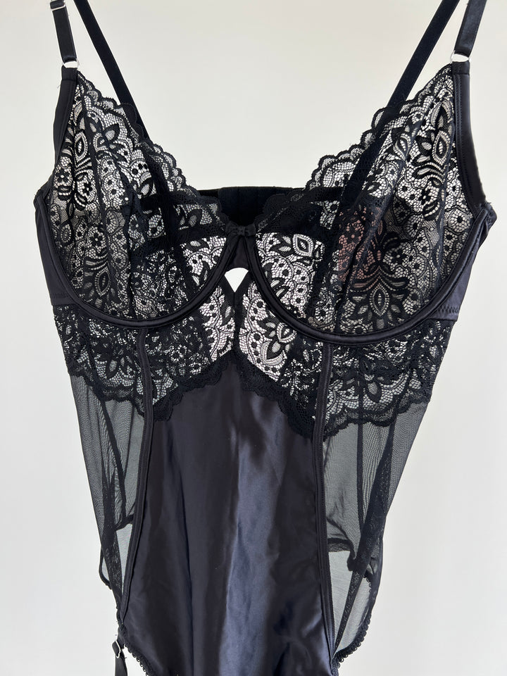 Bras N Things - Bras N Things Black Lace Bodysuit on Designer Wardrobe