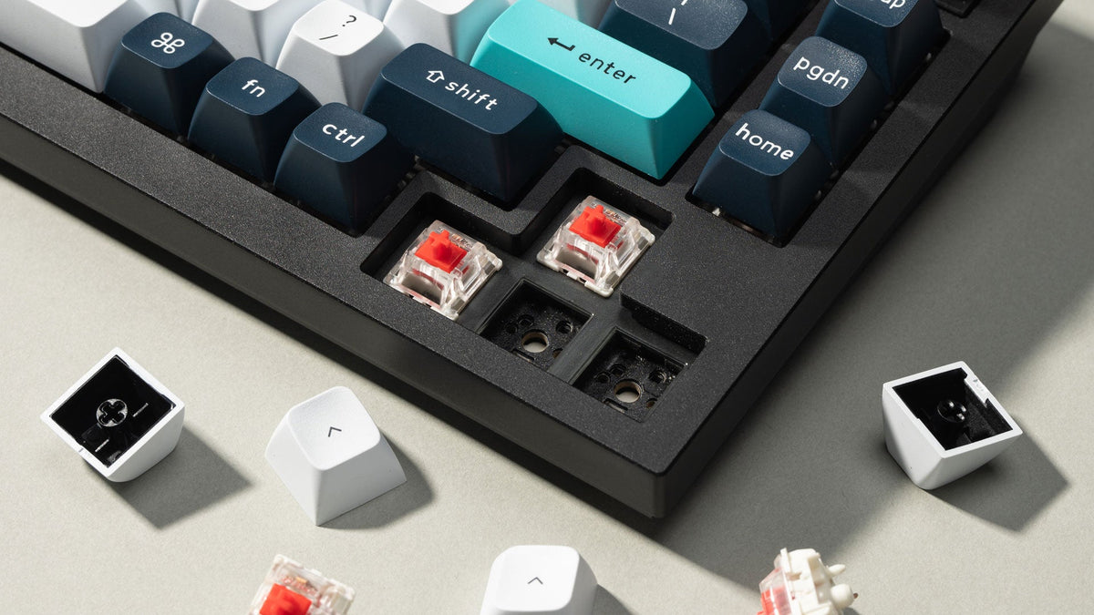 Hot-swappable feature of Keychron Q12 Max 96% Layout QMK/VIA Wireless Custom Mechanical Keyboard