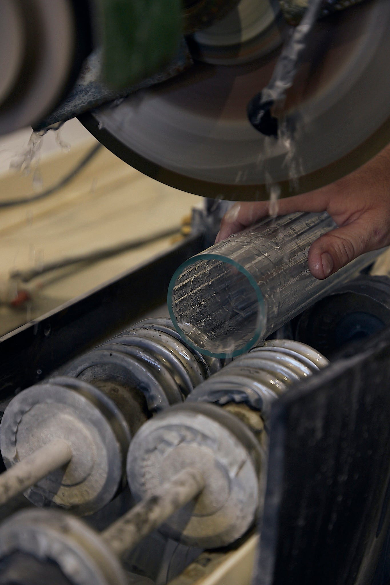 Production of the Lini Pendant, in the Formation Glass workshop. Photographed by Aaron Chapman