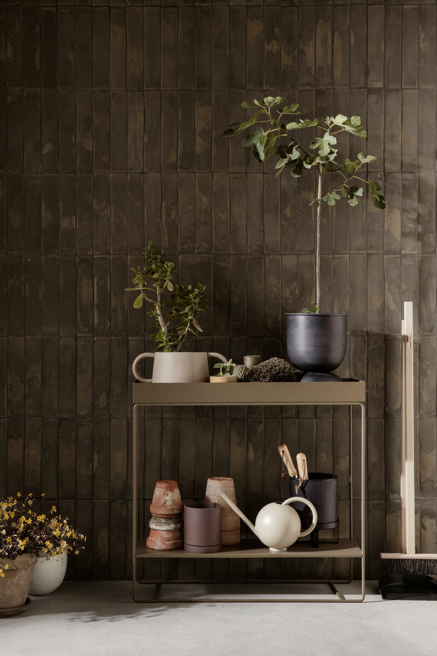 Ferm Living - Hourglass Pot in small