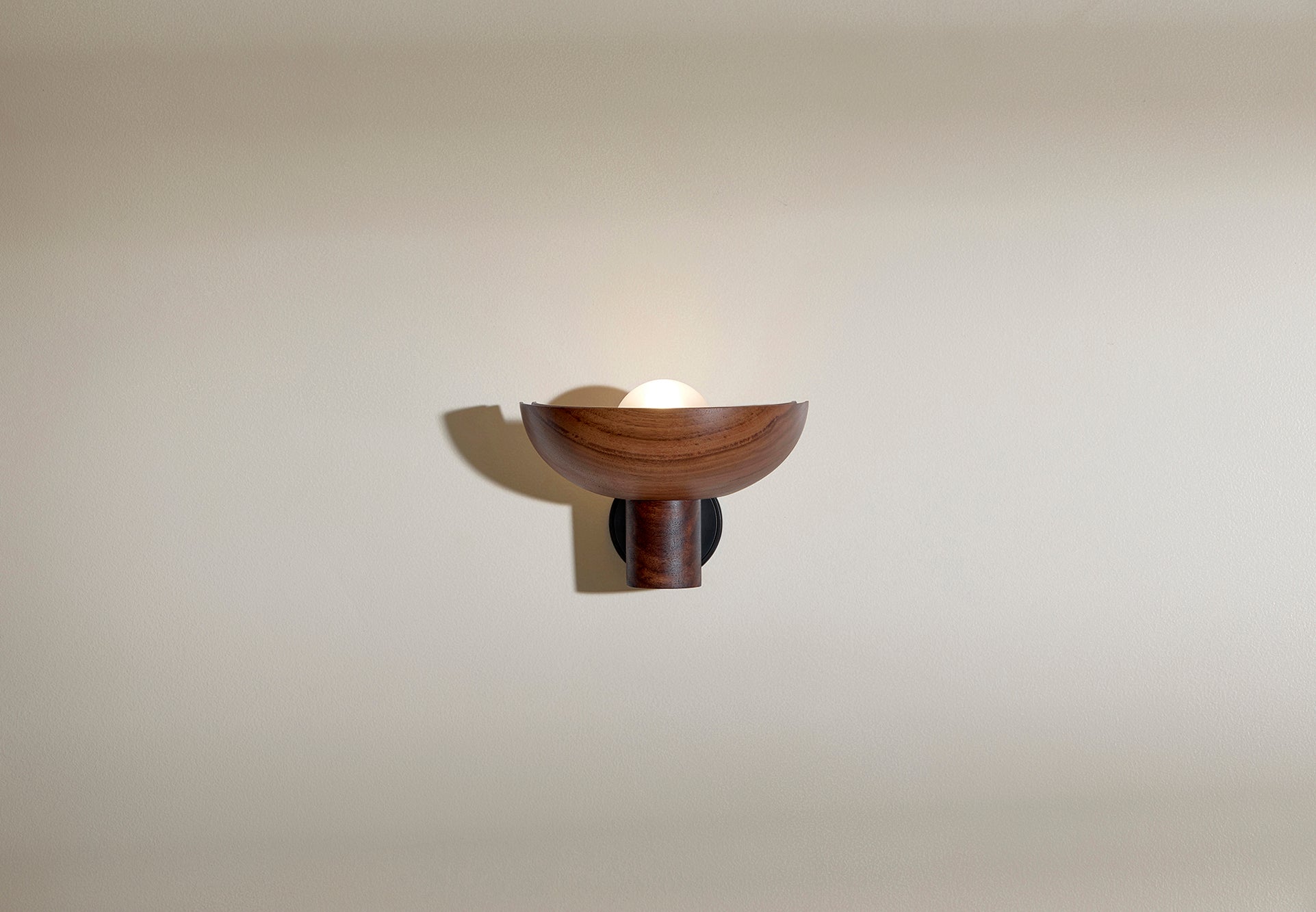 Marz Designs - Selene Uplight, Small in Walnut and Brushed Black