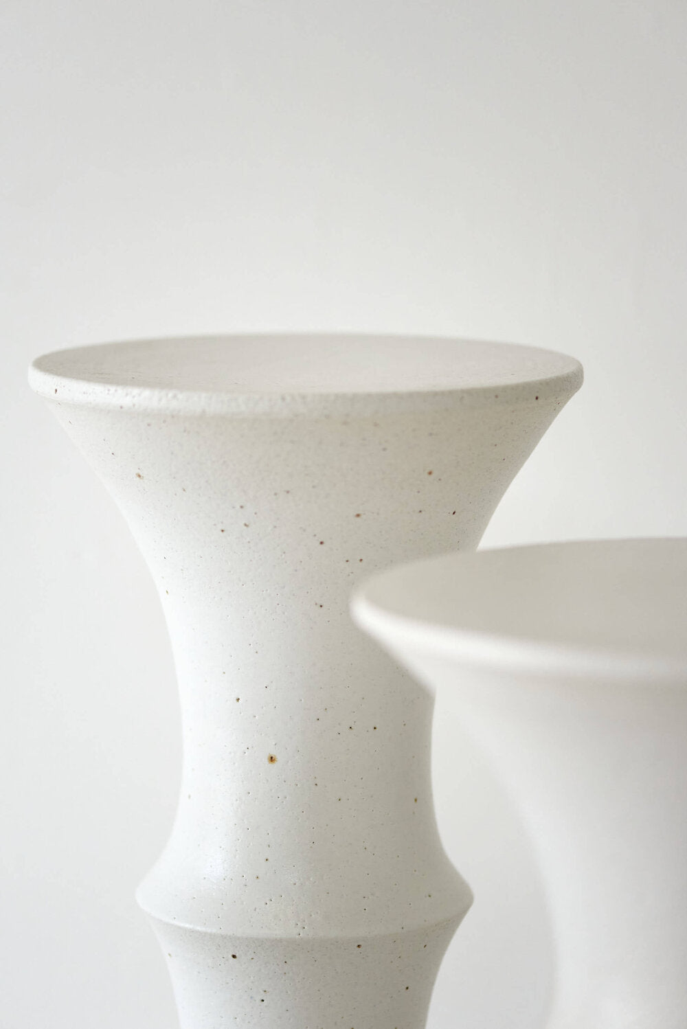 Alison Frith Ceramic Plinth - White Satin detail