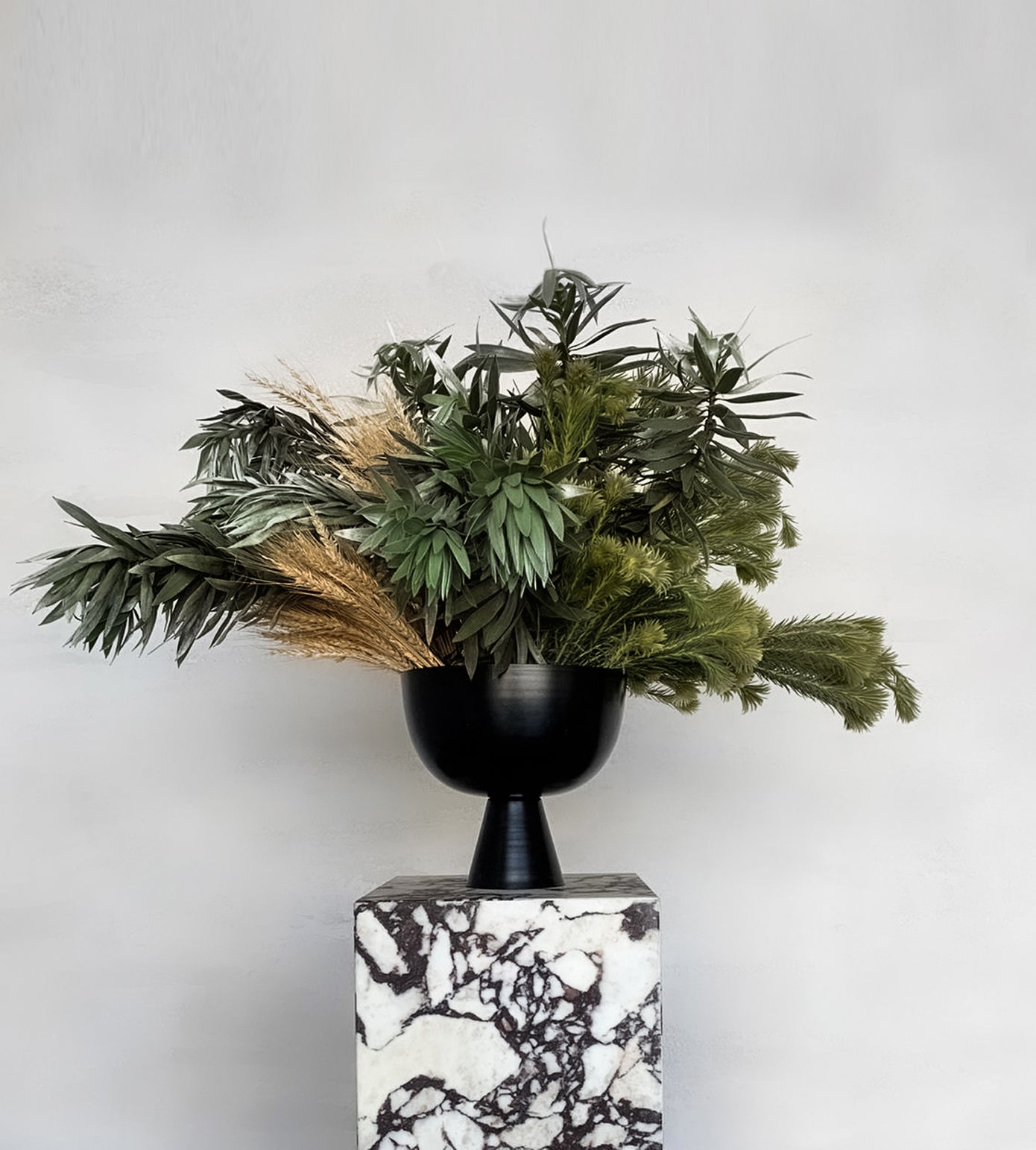 Lightly - Large Vera Vessel in Black