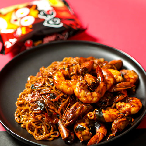 Mì tương đen Chapaguri Nongshim 140g