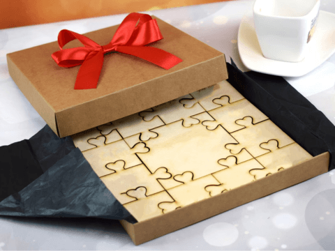 Puzzle-Style Gift Box