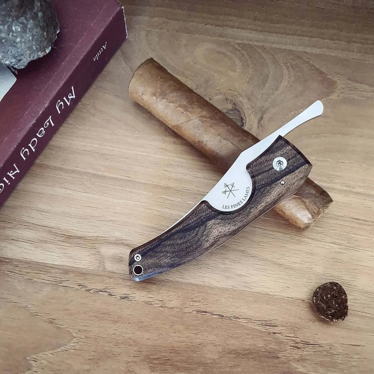 LE PETIT by LES FINES LAMES - Kingwood cigar cutter