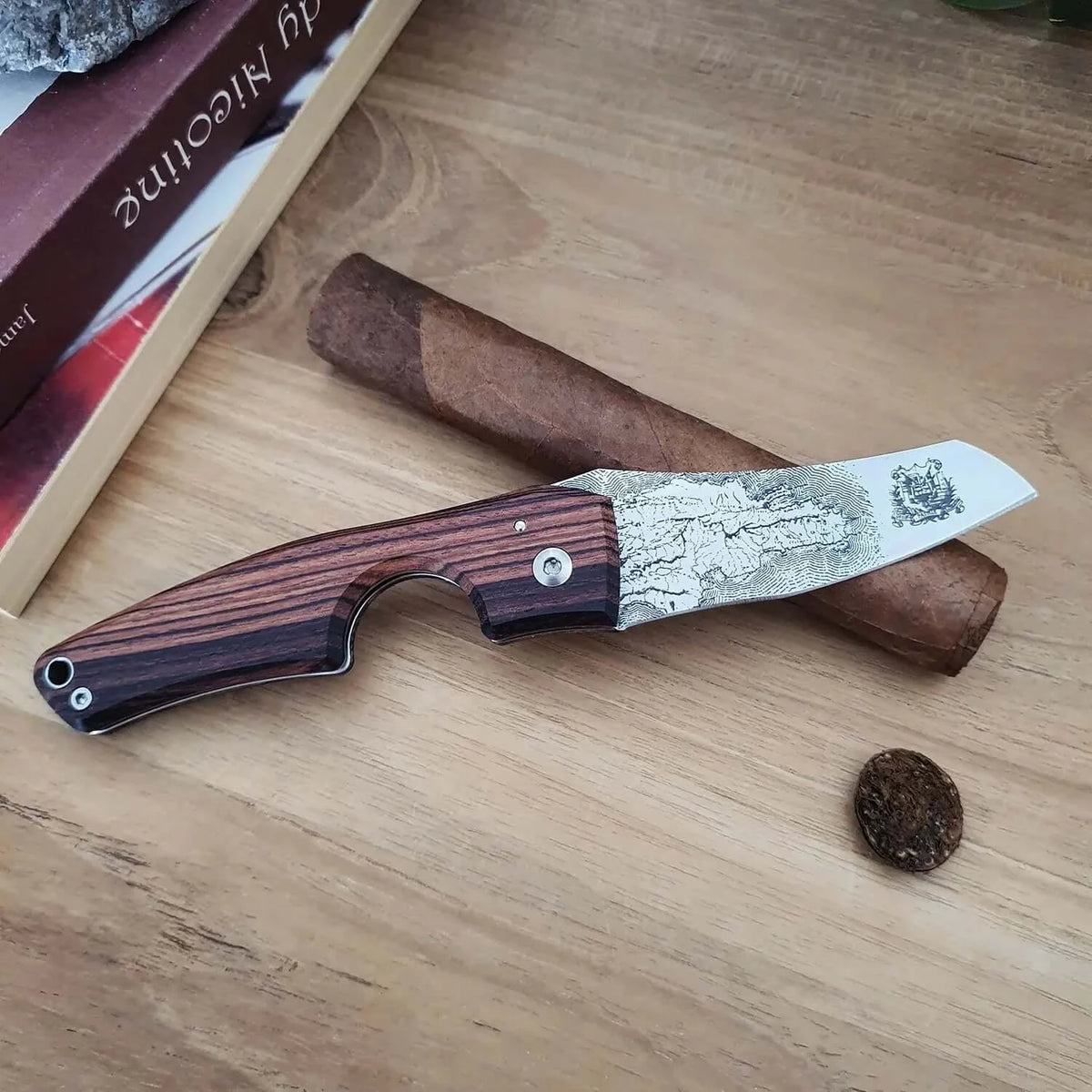 LE PETIT by LES FINES LAMES - Kingwood cigar cutter