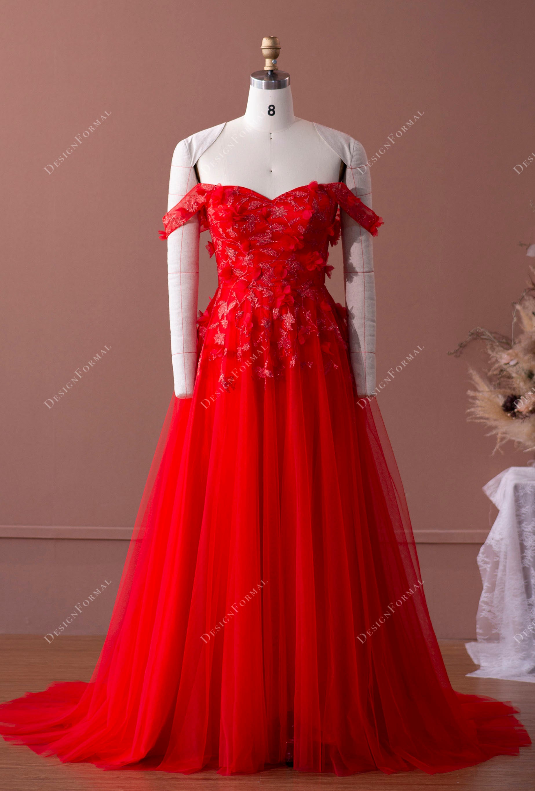 Graceful Lace Appliqued Red Tulle Prom Formal Gown - Promfy