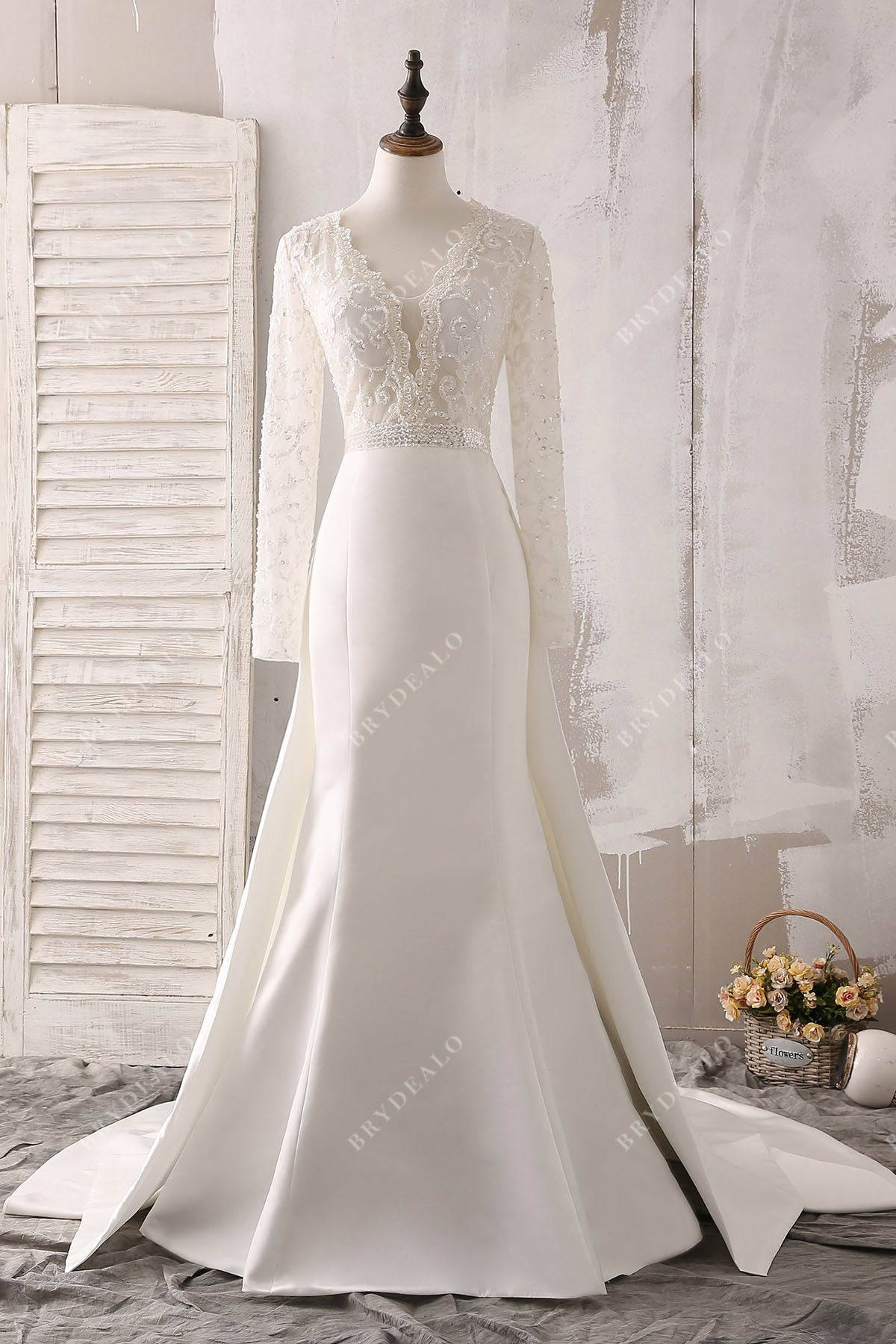 Vintage Lace Appliqued Satin Overskirt Wedding Dress With Cape 2020  Collection From Dresstop, $144.24