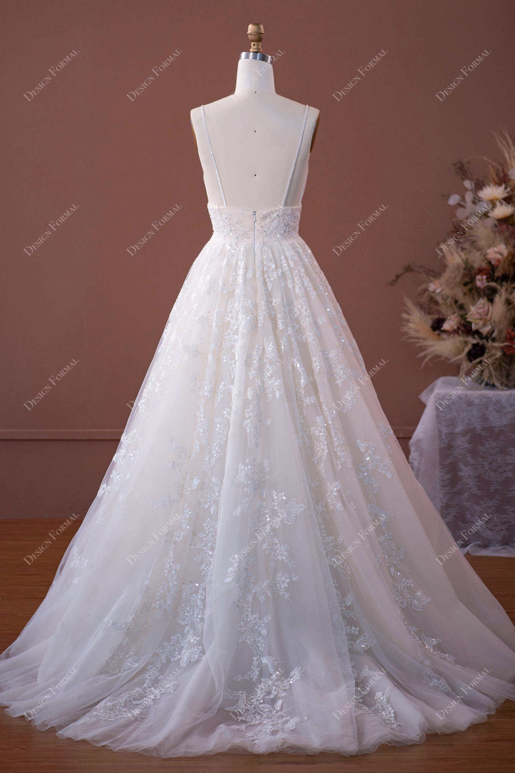 White Lace Spaghetti Strap Short Lace Wedding Dress With Corset Back A Line  Bridal Gown For Reception And Dance Pretty Flowers Design CL2942 From  Allloves, $119.43