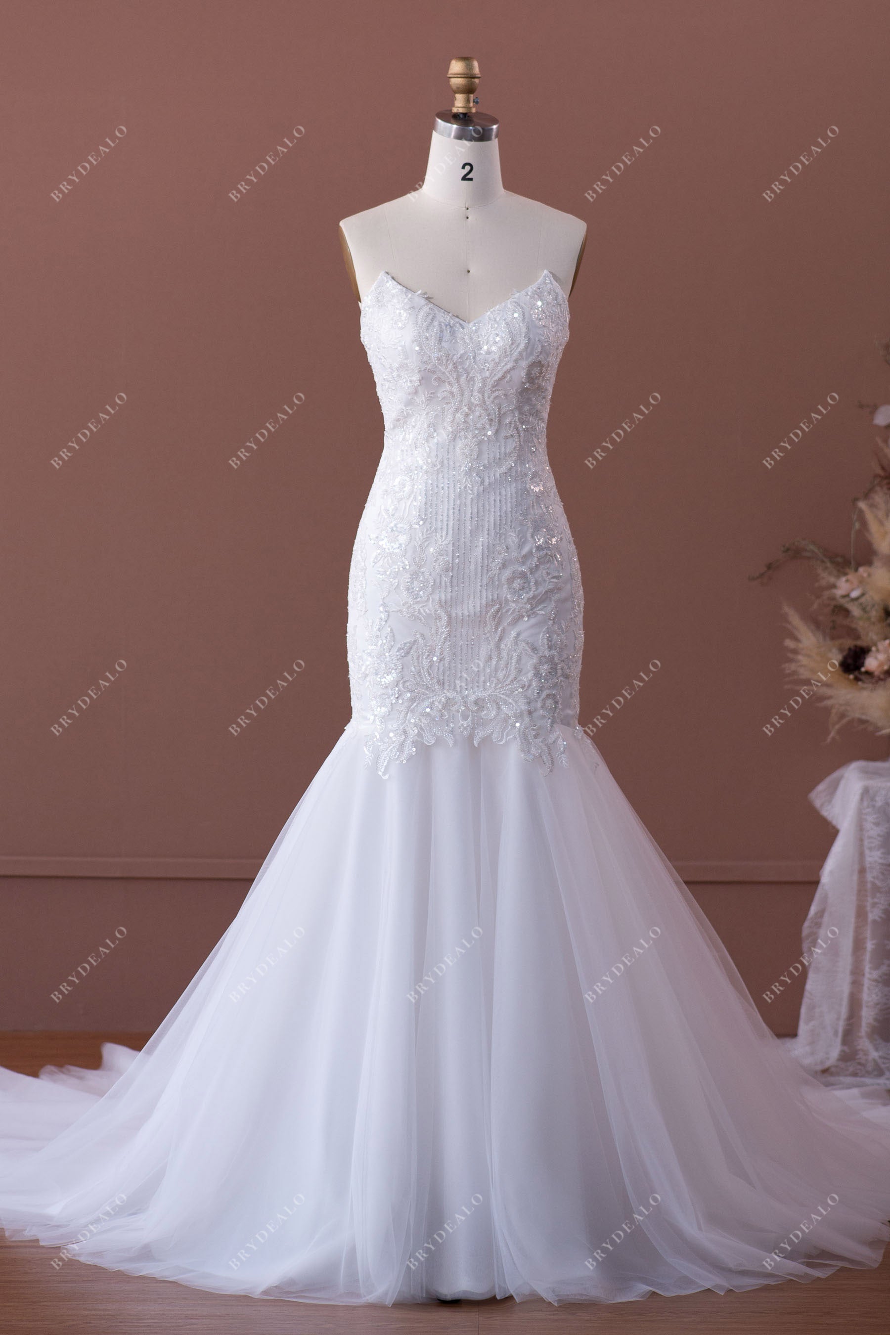 David's Bridal Corset Bodice Mermaid Lace Wedding Dress –  PreOwnedWeddingDresses