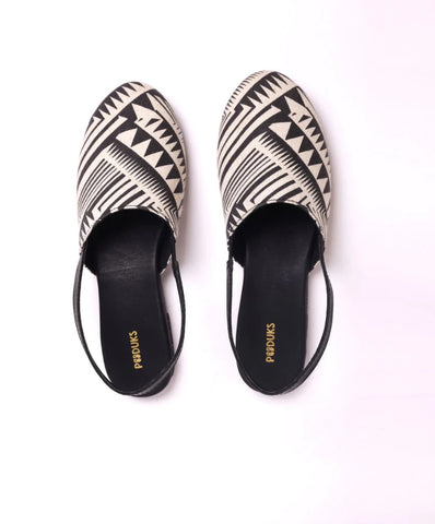 Kaito Black Strip Printed Comfortable Sandals for Women