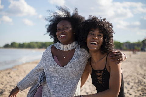 mantener las extensiones de cabello después de las vacaciones