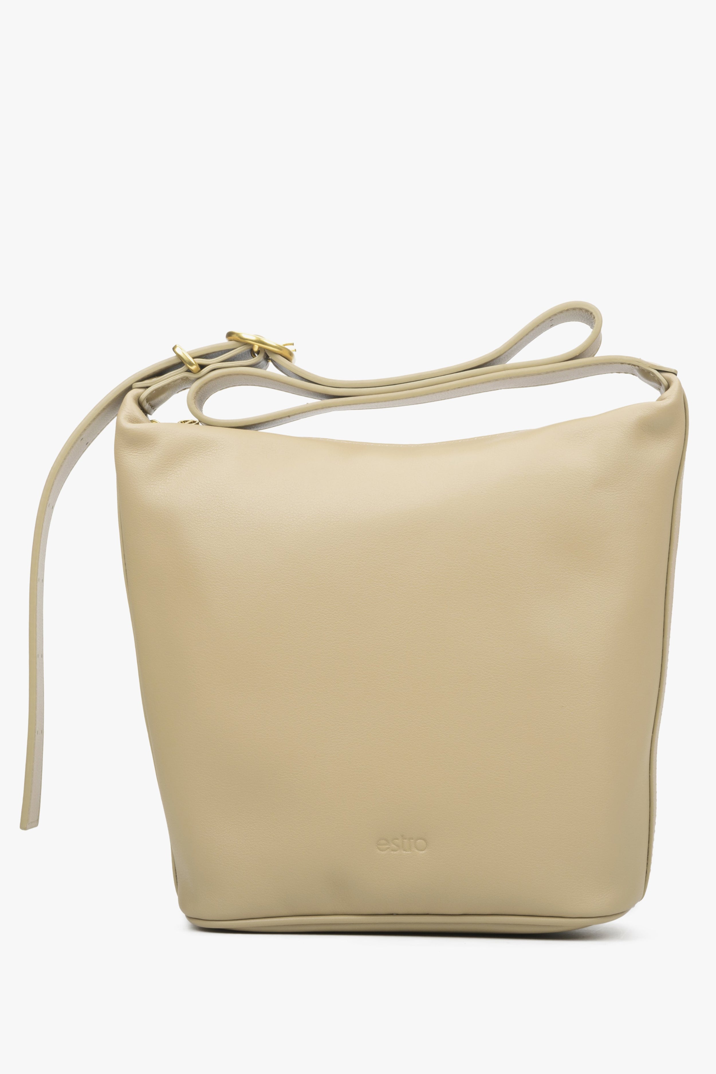 Estro: Beżowa torebka na ramię typu worek ze skóry naturalnej