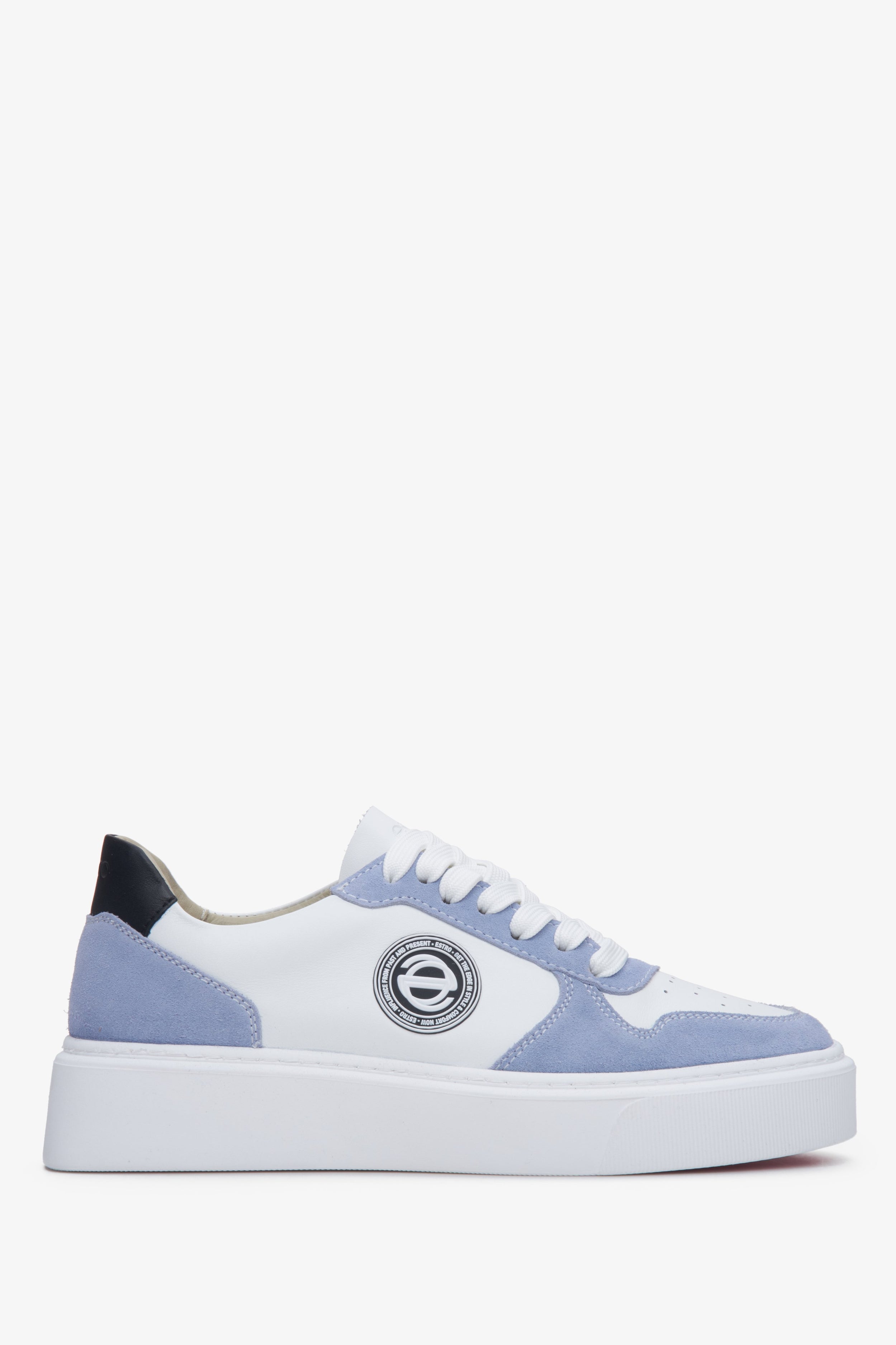 Estro: Niebiesko-białe sneakersy damskie ze skóry i weluru naturalnego
