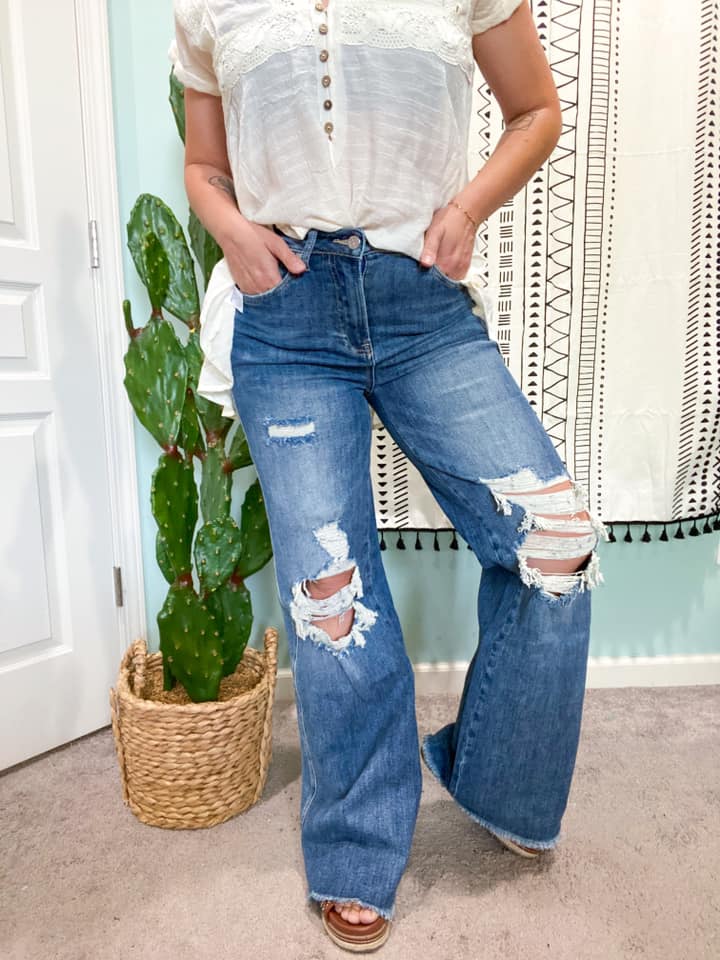 Blakeley Distressed Jeans Pre-Order – Corner Stone Spa Boutique