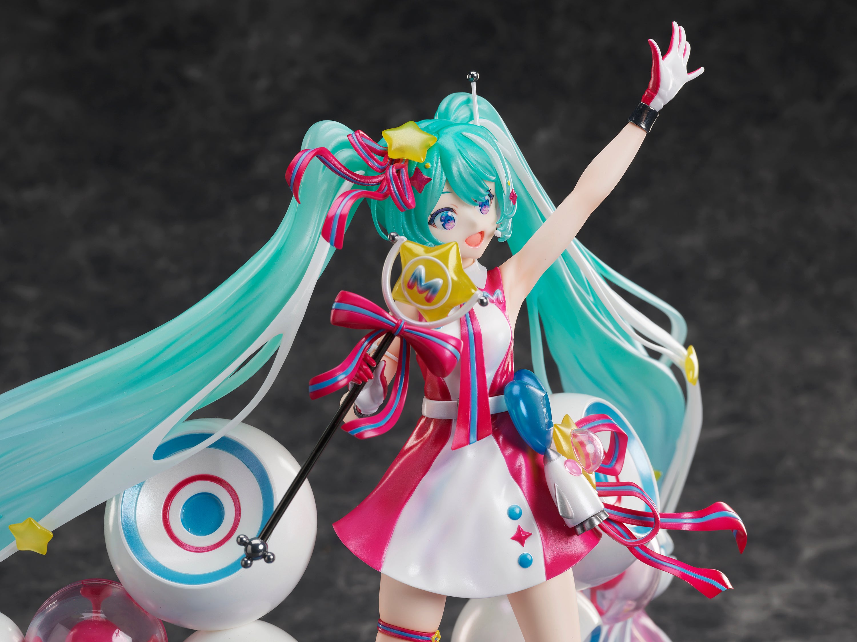 初音ミク「マジカルミライ」10th Anniversary Ver. 1/7スケール