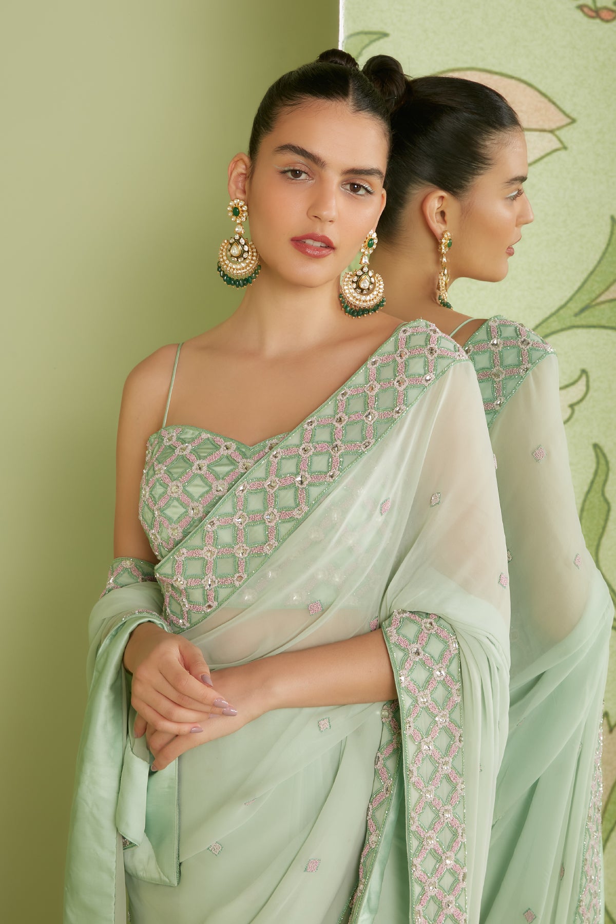 Mint Green Saree- GREEN SAREES LOOK FOR PARTY