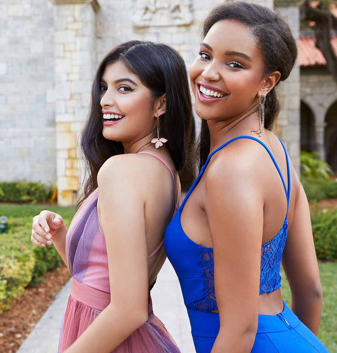 5 Tips for Instagram-Worthy Prom Photos - PromGirl