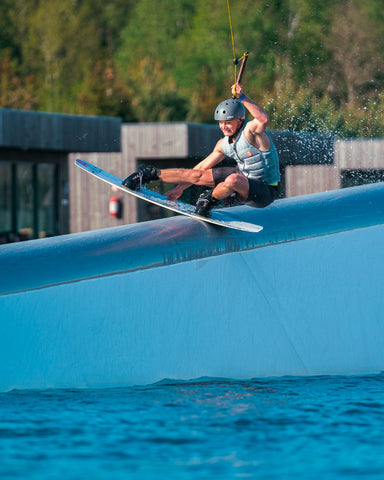 Joey Battleday Follow Life Jacket Wakeboarding