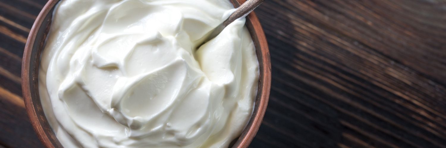 Le yaourt grec est un aliment insoupçonné essentiel pour perdre du ventre