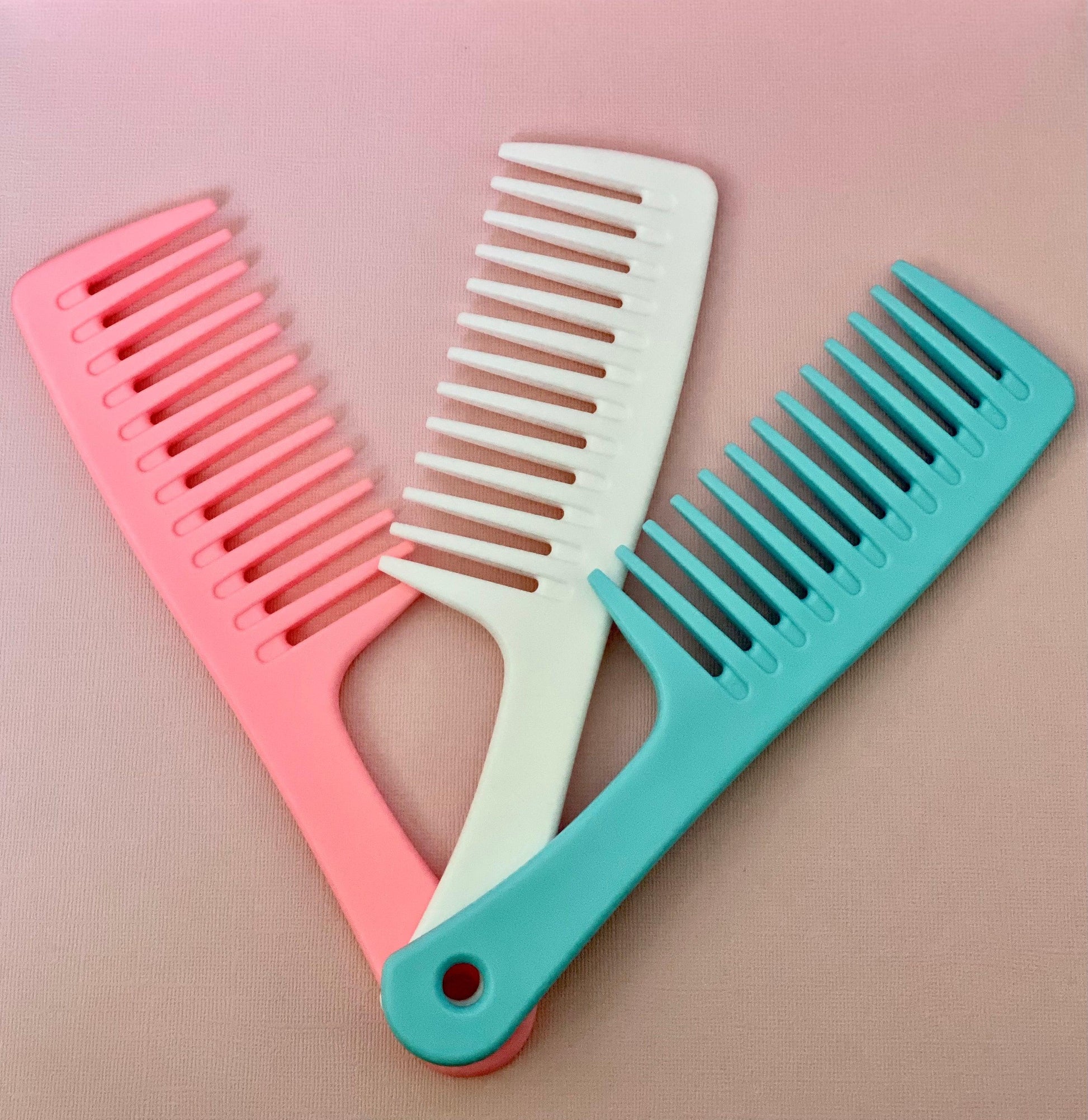 Wide Tooth Comb Large - Be Curly Haircare - Thick Curly Hair Brush – BE  CURLY