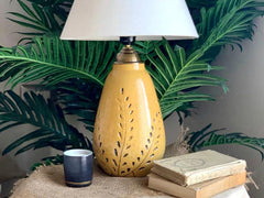 Setup of a Handmade Ceramic Lamp