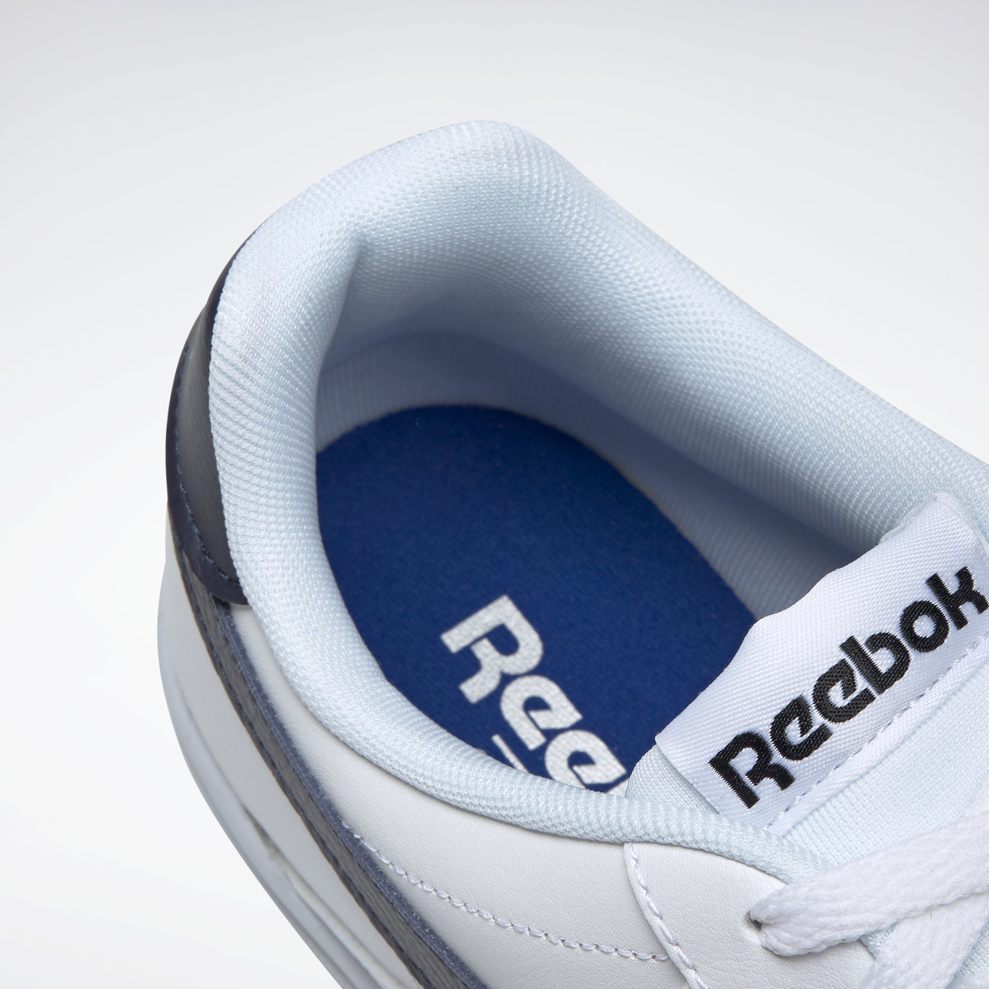 Reebok Royal Complete  Low Shoes White/Collegiate Navy – Reebok Australia