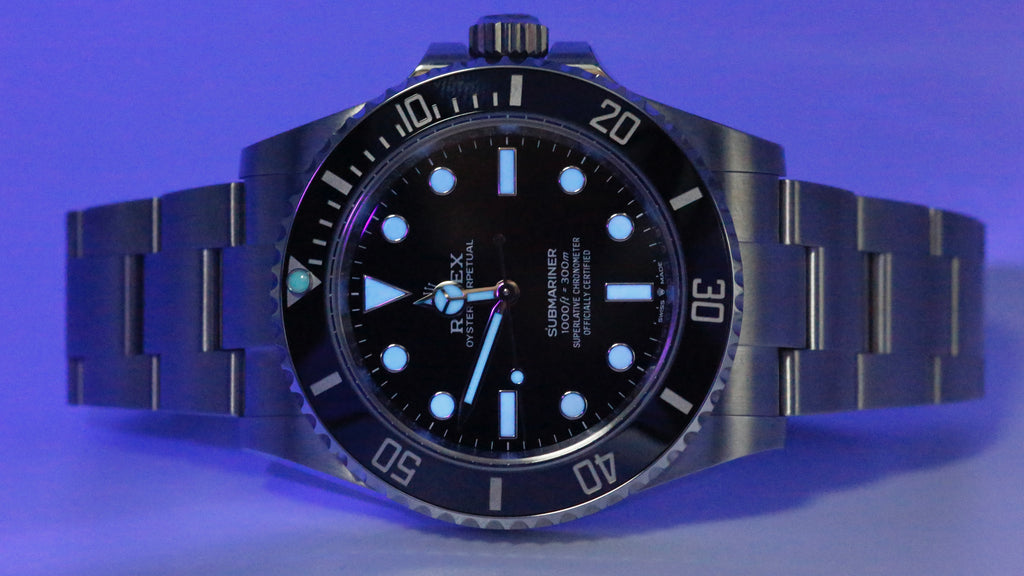 Rolex Submariner luminescent indice
